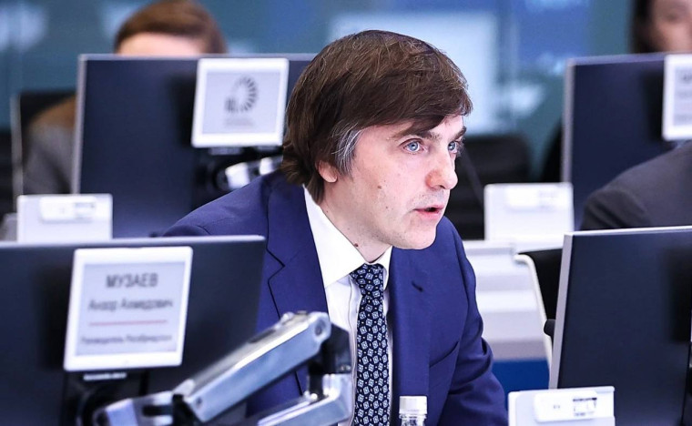 Дмитрий Чернышенко: 23 мая во всех 89 регионах России и в 55 зарубежных странах начнется основной этап ЕГЭ.